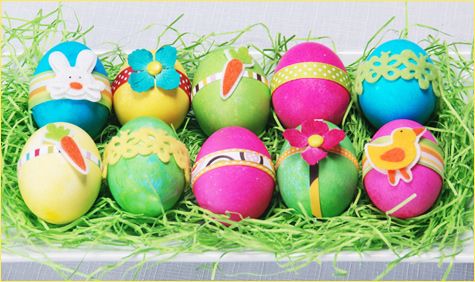easter-egg-idea-decoration-egg-tree-table-centerpiece-kids-teen-feltro-stickers-project-craft-cute-rainbow-twine-easy-dollar-store-craft-favours